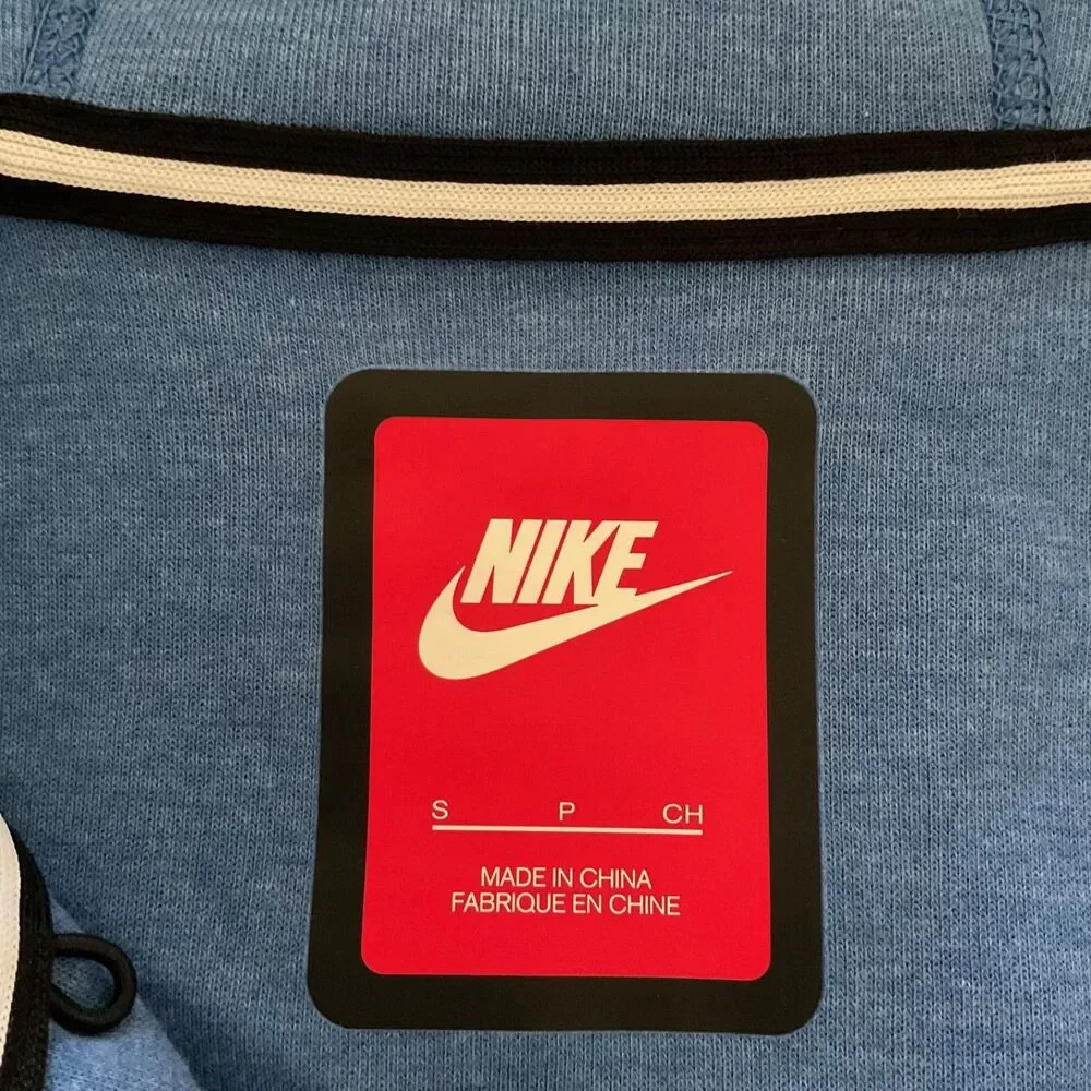 Nike sportswear tech